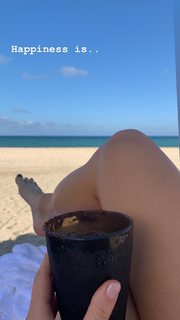Katheryn Winnick feet photo thumbnail