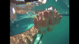 Kathleen Elliott feet photo 16