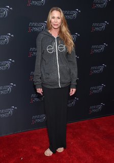 Kathleen Kinmont feet photo 3