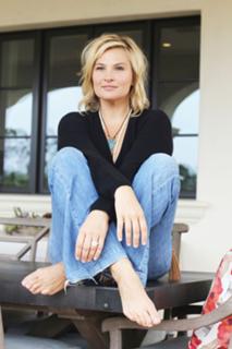 Kathleen McClellan feet photo 20