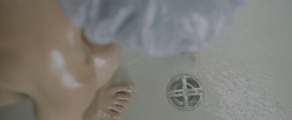 Kathleen Quinlan feet photo 3