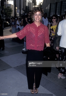 Kathleen Quinlan feet photo 14