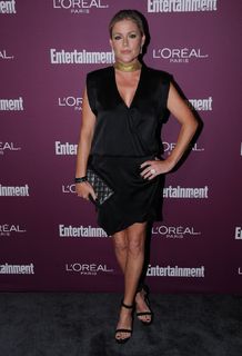 Kathleen Robertson feet photo thumbnail