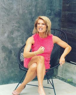 Kathleen Rose Perkins feet photo 3