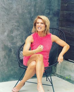 Kathleen Rose Perkins feet photo 3