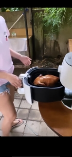 Kathryn Bernardo feet photo thumbnail