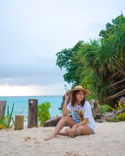 Kathryn Bernardo feet photo thumbnail