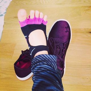 Kathryn Budig feet photo 7