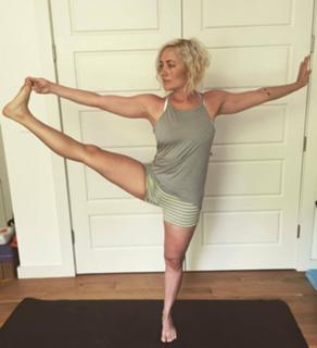 Kathryn Budig feet photo 15