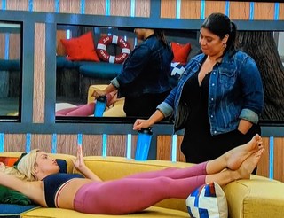 Kathryn Dunn feet photo 1