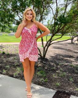 Kathryn Dunn feet photo 5