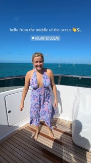 Kathryn Dunn feet photo 1