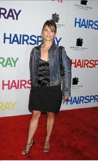 Kathryn Erbe feet photo thumbnail