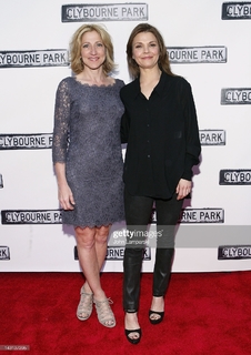 Kathryn Erbe feet photo thumbnail