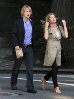 Kathryn Hahn feet photo thumbnail