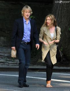 Kathryn Hahn feet photo thumbnail