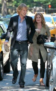 Kathryn Hahn feet photo thumbnail