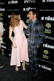Kathryn Hahn feet photo thumbnail