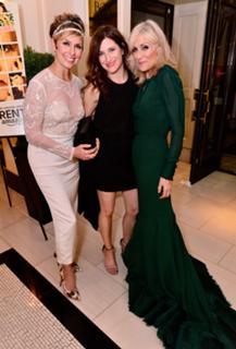 Kathryn Hahn feet photo thumbnail
