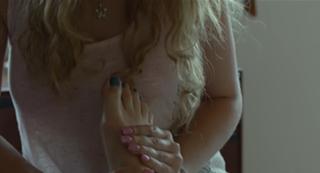 Kathryn Hahn feet photo thumbnail