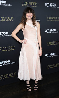Kathryn Hahn feet photo thumbnail