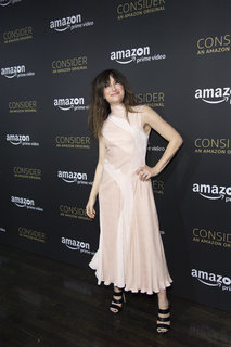 Kathryn Hahn feet photo thumbnail