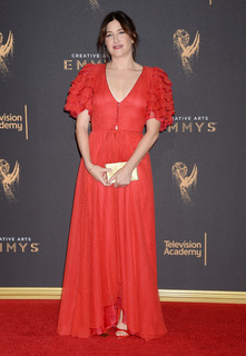 Kathryn Hahn feet photo thumbnail
