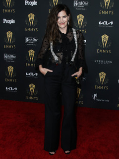 Kathryn Hahn feet photo thumbnail