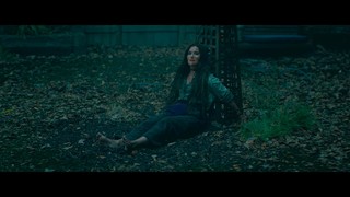 Kathryn Hahn feet photo thumbnail