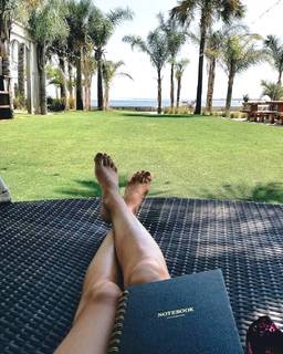 Kathryn Kelly feet photo 1