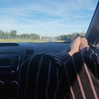 Kathryn Kelly feet photo 15