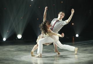Kathryn McCormick feet photo 3