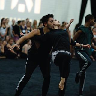 Kathryn McCormick feet photo 8
