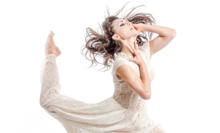 Kathryn McCormick feet photo 6