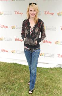 Kathryn Morris feet photo thumbnail