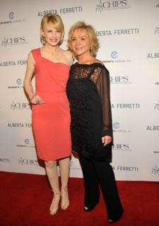 Kathryn Morris feet photo thumbnail