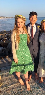 Kathryn Newton feet photo thumbnail
