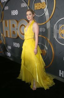 Kathryn Newton feet photo thumbnail