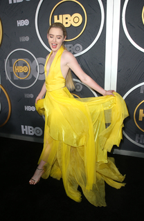 Kathryn Newton feet photo thumbnail