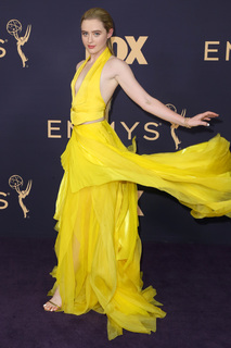 Kathryn Newton feet photo thumbnail