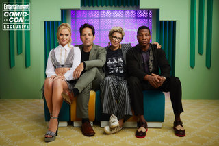 Kathryn Newton feet photo thumbnail