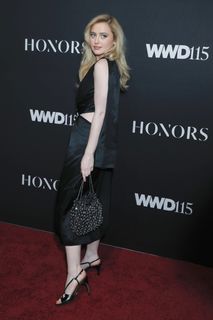 Kathryn Newton feet photo thumbnail