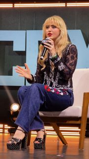 Kathryn Newton feet photo 1