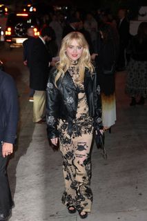 Kathryn Newton feet photo 13