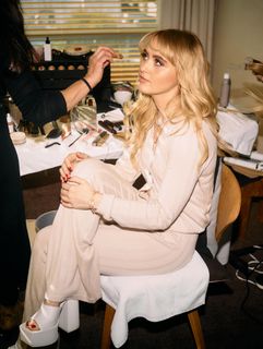 Kathryn Newton feet photo 9