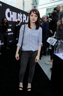 Kathryn Prescott feet photo 14