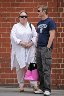 Kathy Bates feet photo 17