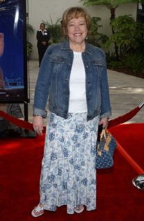 Kathy Bates feet photo 13