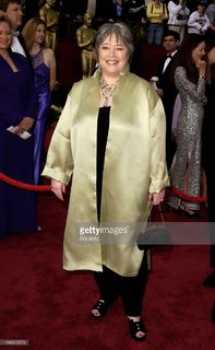 Kathy Bates feet photo 6