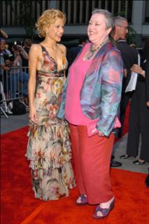 Kathy Bates feet photo 11